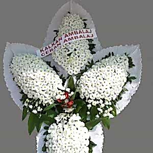 4'Lü Mevsim Çiçekleri Çelenk